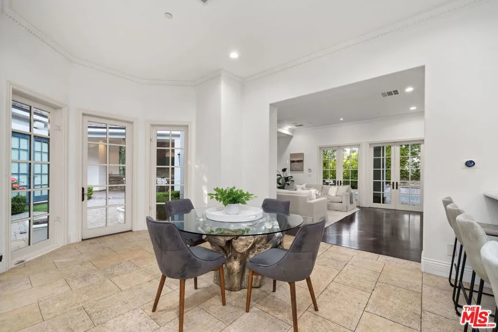 4923 Amigo Avenue, Tarzana, California 91356 home-pic-20